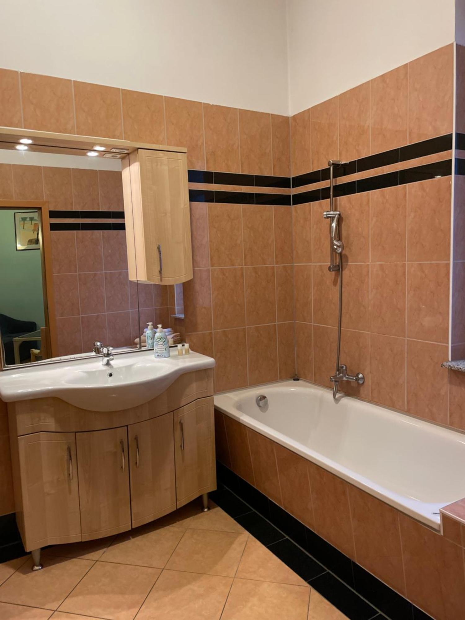 Privatzimmer In Atelier Privatunterkunft *